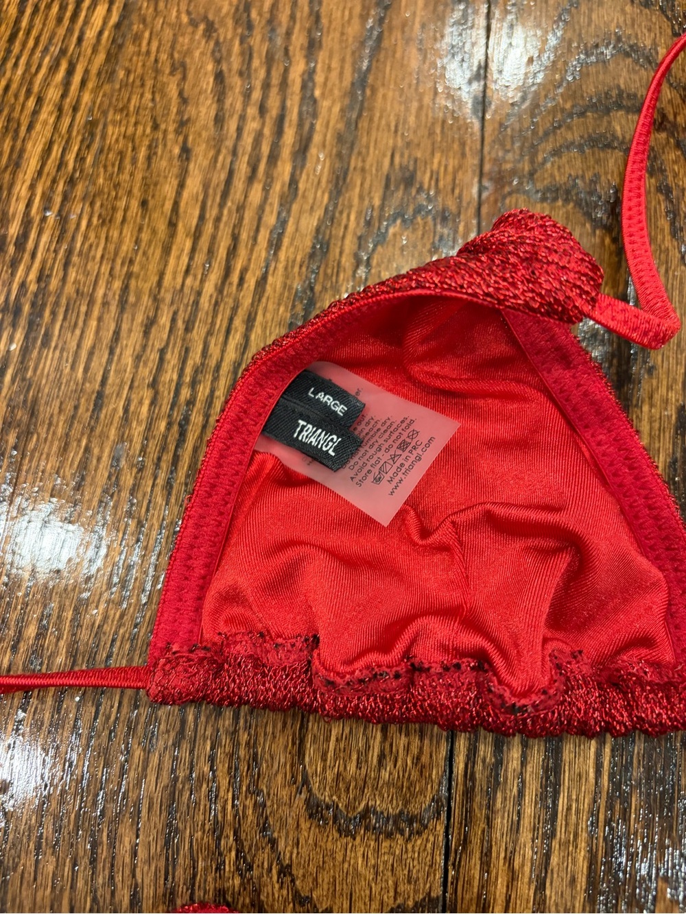 Triangl red bikini - Picture 4 of 5